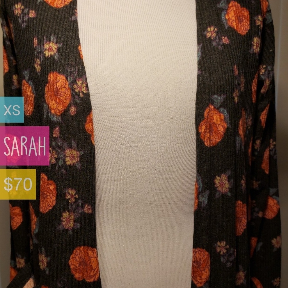 Lularoe Sarah $40 - Picture 1 of 1